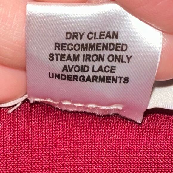 Two Birds New York Red Velvet Long Sleeve Wrap Maxi Dress Size Medium - Picture 4 of 13